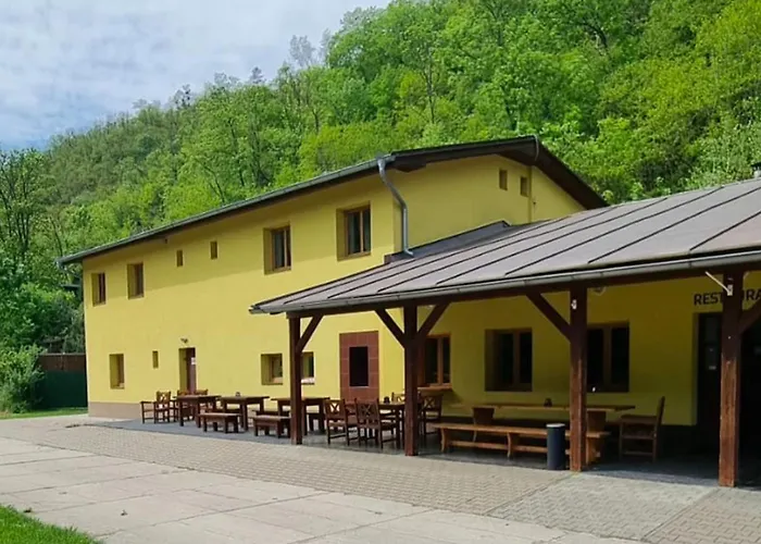 Гостевой дом A Restaurant Jaro *