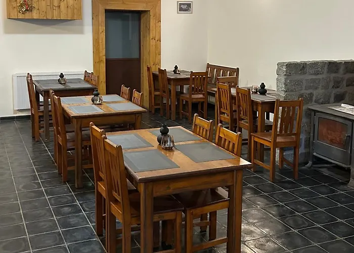 A Restaurant Jaro ゲストハウス *