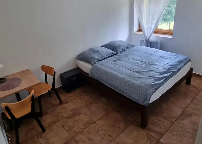 A Restaurant Jaro Гостевой дом *